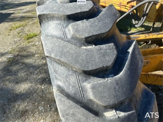 Nordverk 130 HVT grader w/ extra tires on rim. WATCH VIDEO. Nordverk 130 HVT grader w/ extra tires on rim. WATCH VIDEO. 19...