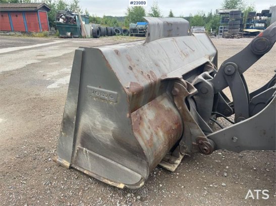 Volvo L90G Wheel Loader – Low Hours – Bucket and Pallet L90G Wheel Loader – Low Hours – Bucket and Pallet 2013 2 Wheel Loa...