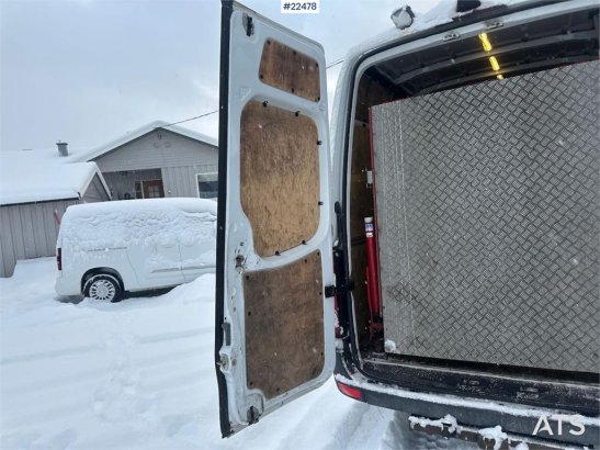 Mercedes-Benz Sprinter 4x2 w/ 2 sets of tires and ramp Mercedes-Benz Sprinter 4x2 w/ 2 sets of tires and ramp 2014 2 Small...
