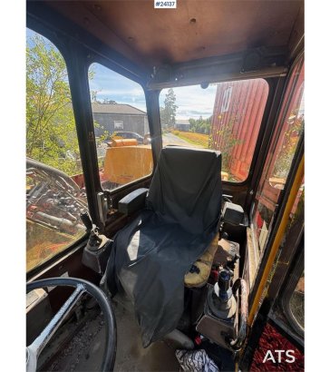 Atlas 1304 Wheeled Excavator – 2 Buckets 1304 Wheeled Excavator – 2 Buckets 1989 2 Wheeled Excavators image 12