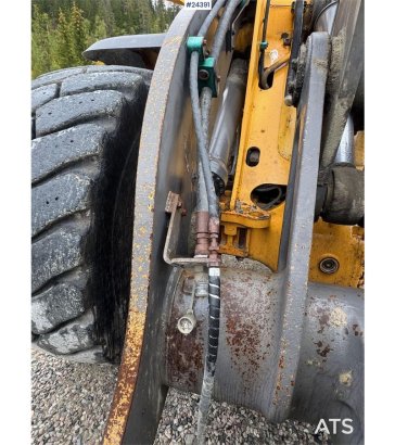 Volvo L90F Wheel Loader w/ Bucket and Pallet Forks – Low 10140 2008 2 Wheel Loaders image 12