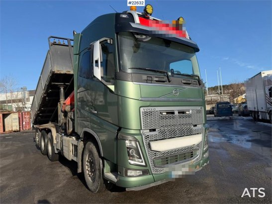 Volvo FH16 8x4 Tridem Crane Truck with 2014 26 t/m Palfi 590 2015 2 Crane trucks image 27