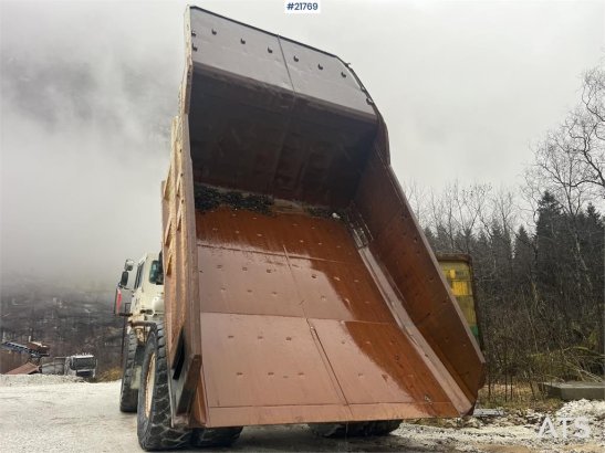 Perlini DP705 Dump Truck Perlini DP705 Dump Truck 2004 2 Dump Truck image 87