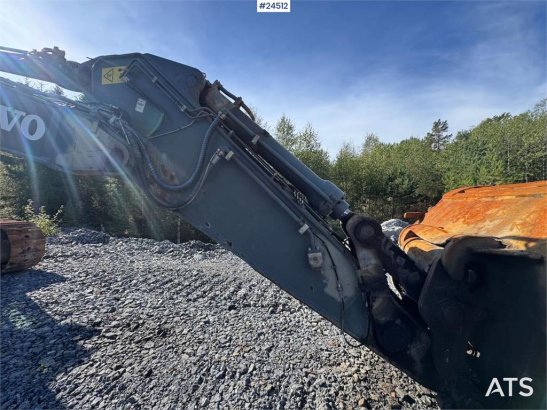 Volvo EC700C Tracked Excavator – Digging Bucket and Soos EC700C Tracked Excavator – Digging Bucket and Soos 2012 2 Crawler...