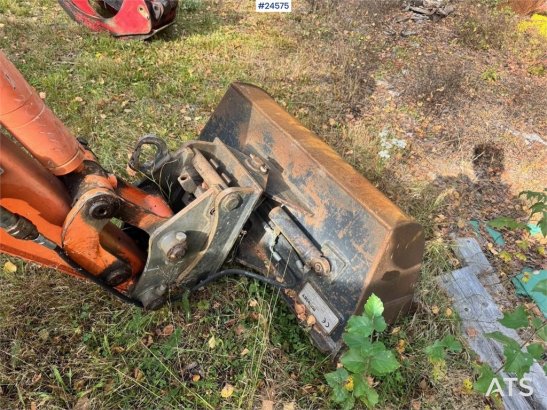 Hitachi ZX35U-2 Mini Excavator with 3 Buckets – 1,870 Hour ZX35U-2 Mini Excavator with 3 Buckets – 1,870 Hour 2008 2 image 27