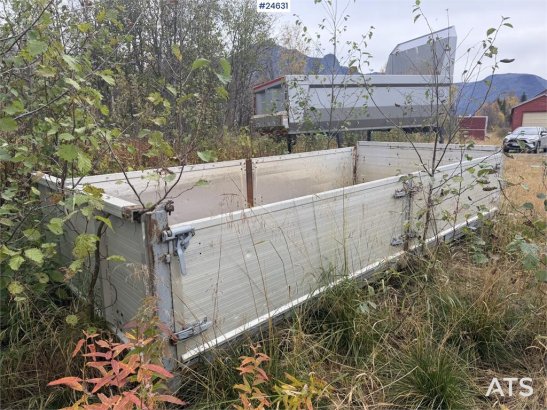 Briab SLB2TT-20-50 2-axle bogie tipping trailer with bod Briab SLB2TT-20-50 2-axle bogie tipping trailer with bod 1984 2 D...
