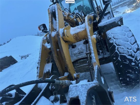 Komatsu WA380-7 wheel loader w/ bucket, scale, summer and 848 2016 2 Wheel Loaders image 13