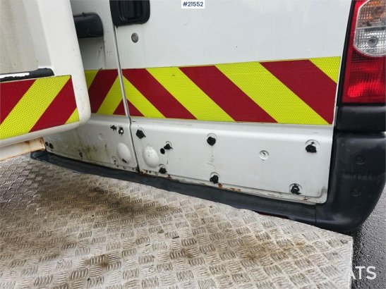 Renault Master lift truck w/ France Elevateur lift basket. Master lift truck w/ France Elevateur lift basket. 2009 2 image 13