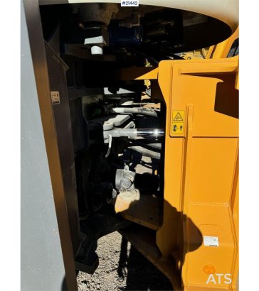 Liebherr L580 Wheel Loader w/ Bucket L580 Wheel Loader w/ Bucket 2021 2 Wheel Loaders image 13