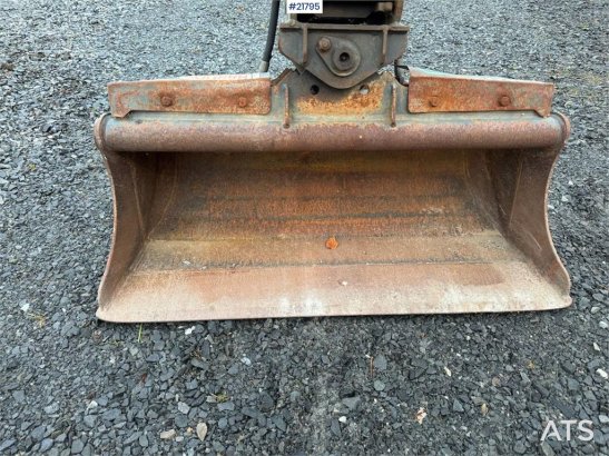 Kubota U17-3a Mini Excavator with 4 Buckets, Ripper, and U17-3a Mini Excavator with 4 Buckets, Ripper, and 2015 2 image 13