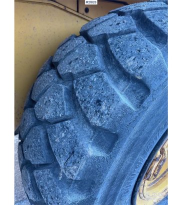 Volvo L110E Wheel Loader with Bucket WATCH VIDEO L110E Wheel Loader with Bucket WATCH VIDEO 2006 2 Wheel Loaders image 13