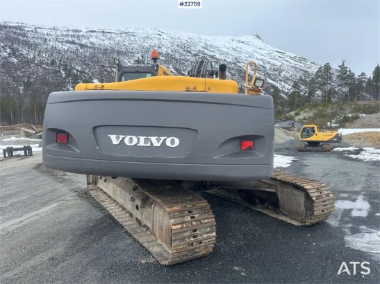 Volvo EC240BLC excavator w/ one bucket. Recently certifi EC240BLC excavator w/ one bucket. Recently certifi 2006 2 Crawler...