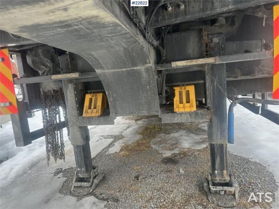 Broshuis E2190/27 3 axle semi-trailer w/ drive bridges Broshuis E2190/27 3 axle semi-trailer w/ drive bridges 2013 2 image 13