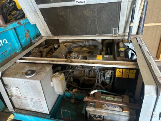 Atlas Copco Diamec 232 diamond drilling rig w/ Kubota RG30i du Diamec 232 diamond drilling rig w/ Kubota RG30i du 2002 2 i...