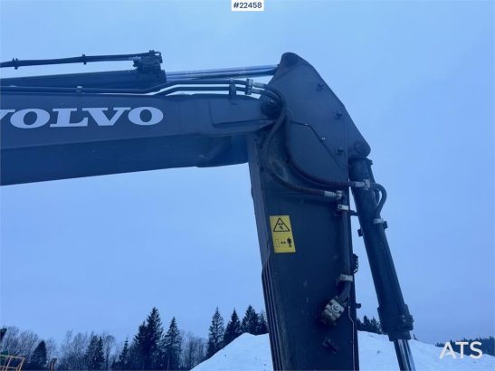 Volvo EC480EL Crawler Excavator – Digging Bucket – 5750 EC480EL Crawler Excavator – Digging Bucket – 5750 2020 2 Crawler E...