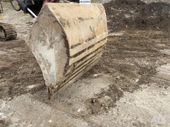 CAT 325FLCR with Engcon rototilt and grading bucket 38 2018 2 Crawler Excavators image 13