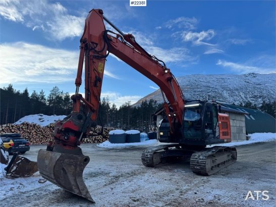 Hitachi ZX225USRLC-6 crawler excavator – GPS – Rototilt – ZX225USRLC-6 crawler excavator – GPS – Rototilt – 2017 2 Crawler...
