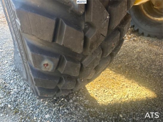 Volvo L35B wheel loader w/ bucket, pallet forks and new L35B wheel loader w/ bucket, pallet forks and new 2013 2 Wheel Loa...