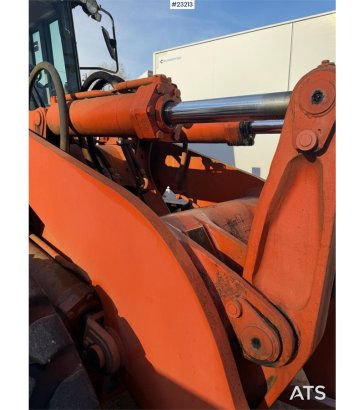 Fiat-Hitachi wheel loader with bucket Fiat-Hitachi wheel loader with bucket 1996 2 Wheel Loaders image 13