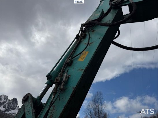 Kobelco SK135 SRLC-1E excavator w/ 3 buckets, Jib, new ste SK135 SRLC-1E excavator w/ 3 buckets, Jib, new ste 2002 2 Crawl...