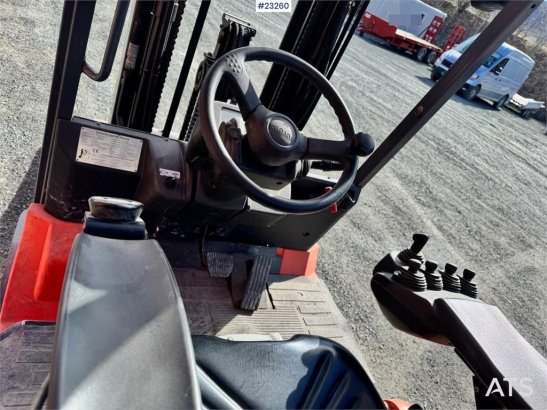 Toyota 7FBMF25 Forklift – Electric 7FBMF25 Forklift – Electric 2013 2 Forklift image 28