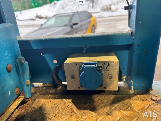 Genie GS3268 Scissor Lift. 1010 hours! GS3268 Scissor Lift. 1010 hours! 2008 2 image 55