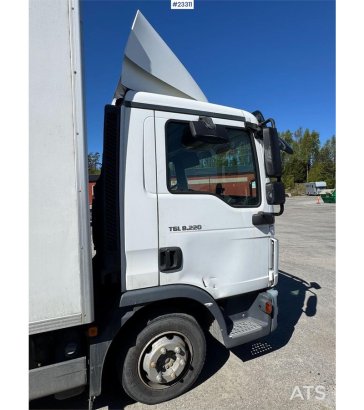 MAN TGL 8.220 4x2 box truck – 115,000 km – tail lift a TGL 8.220 4x2 box truck – 115,000 km – tail lift a 2016 2 image 13