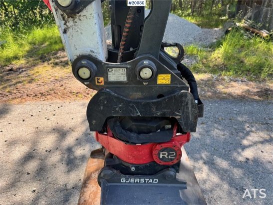 Bobcat E55Z Mini Excavator w/ Rototilt and 2 buckets. 260 E55Z Mini Excavator w/ Rototilt and 2 buckets. 260 2022 2 Crawle...
