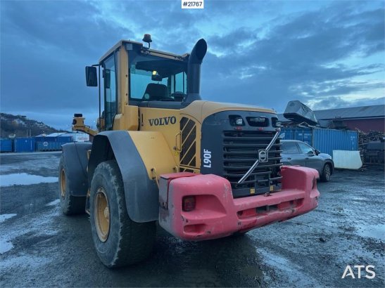 Volvo L90F wheel loader w/ Volvo gravel bucket. WATCH VI 10140 2011 2 Wheel Loaders image 13