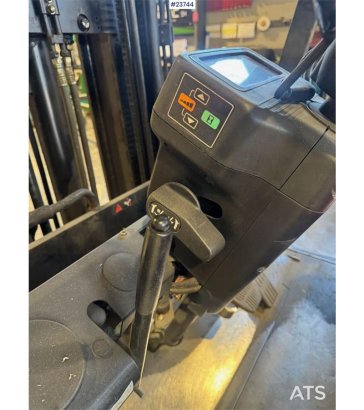 Toyota 8FBE15 Electric Forklift 8FBE15 Electric Forklift 2001 2 Forklift image 13