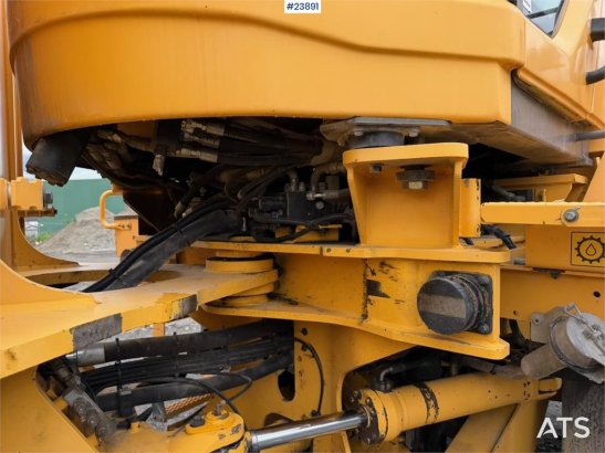 Volvo L180F Wheel loader with bucket L180F Wheel loader with bucket 2008 2 Wheel Loaders image 13
