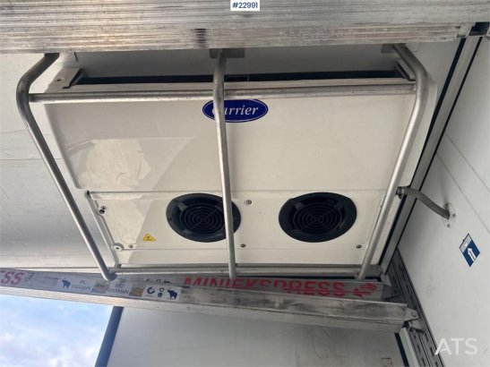 Schmitz Cargobull box semi-trailer with Carrier refrigeration unit. Schmitz Cargobull box semi-trailer with Carrier refrig...
