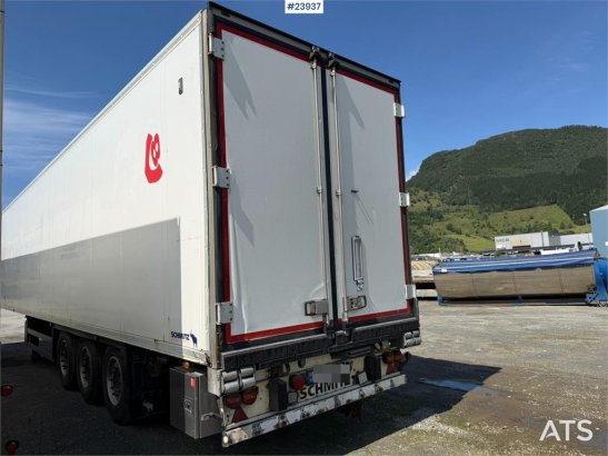 Schmitz Cargobull with refrigeration/freezing unit Schmitz Cargobull with refrigeration/freezing unit 2015 2 image 28