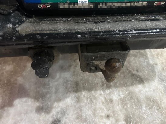 Ford Ranger w/ two sets of tires and defective 4 wheel Ranger w/ two sets of tires and defective 4 wheel 2014 2 Small Vans...