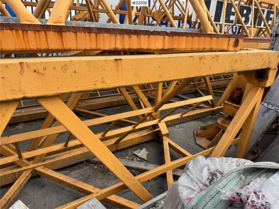 Liebherr 78EC tower crane with cabin. 78EC tower crane with cabin. 1997 2 Tower cranes image 43