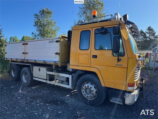 Volvo FL10 Tipper Truck – Rear-Mounted Palfinger Crane FL10 Tipper Truck – Rear-Mounted Palfinger Crane 1994 2 Crane truck...