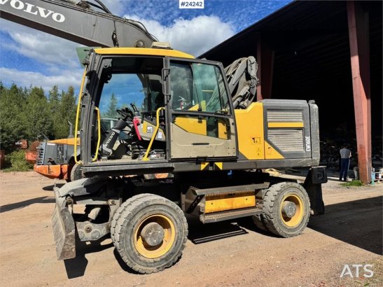 Volvo EW160E Wheeled Excavator w/ Elevating Cab and Grap EW160E Wheeled Excavator w/ Elevating Cab and Grap 2015 2 Wheeled...