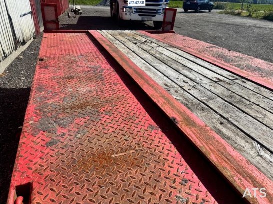 Forss-Parator Machine Trailer with Hydraulic Ramps Forss-Parator Machine Trailer with Hydraulic Ramps 1978 2 Lowloader tra...
