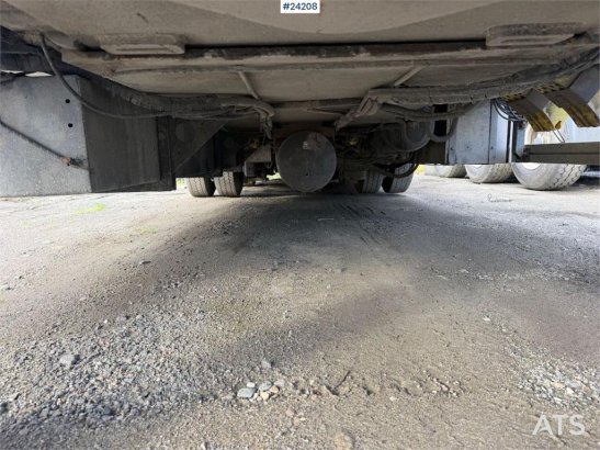 Istrail 3 axle machine trailer w/ extension, widening and Istrail 3 axle machine trailer w/ extension, widening and 2018 2...