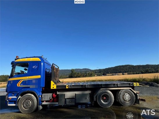 Scania R560 6x2 Hooklift Truck – Crane Hydraulics R560 6x2 Hooklift Truck – Crane Hydraulics 2008 2 image 13