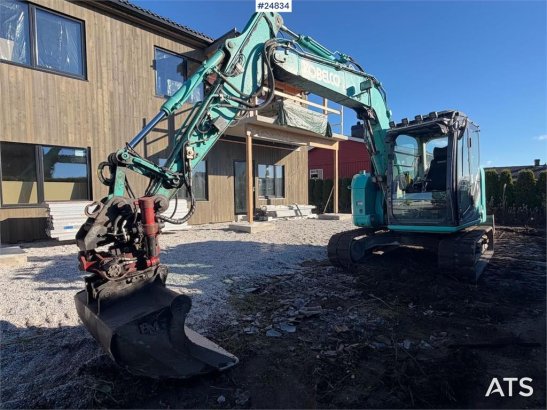 Kobelco SK75SR-3E Tracked excavator – tiltrotator and 2 bu SK75SR-3E Tracked excavator – tiltrotator and 2 bu 2016 2 Crawl...