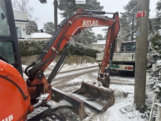 Atlas AC40U Mini Excavator w/ 2 buckets and Spike Hammer AC40U Mini Excavator w/ 2 buckets and Spike Hammer 2019 2 Crawler...