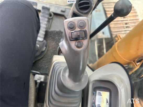 CASE CX130B excavator w/rototilt and two buckets. WATCH CX130B excavator w/rototilt and two buckets. WATCH 2011 2 Crawler ...