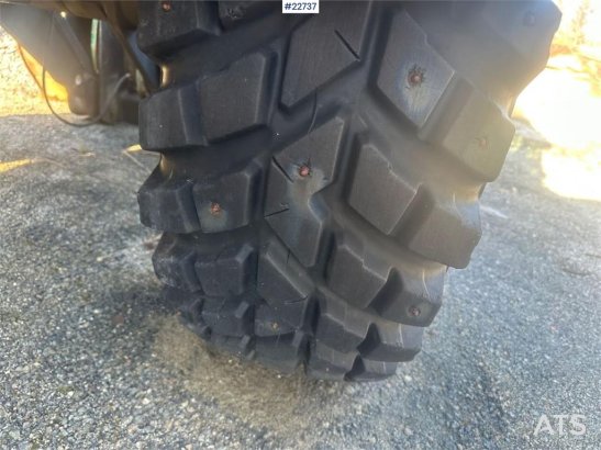 Volvo L35B wheel loader w/ bucket, pallet forks and new L35B wheel loader w/ bucket, pallet forks and new 2013 2 Wheel Loa...
