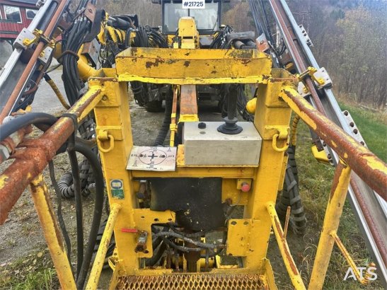 Atlas Copco Boomer MC2 tunnel drilling rig. Boomer MC2 tunnel drilling rig. 2015 2 image 14