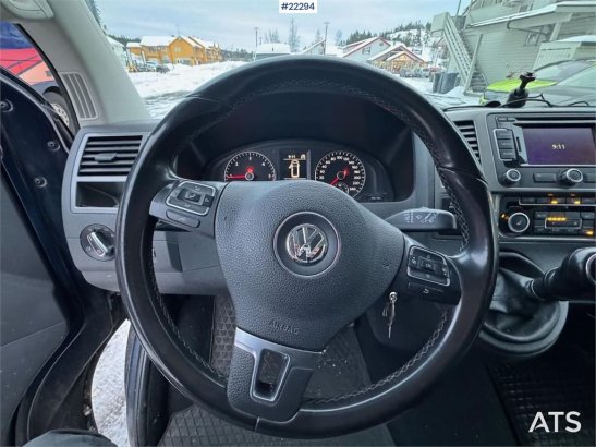 Volkswagen Caravelle – 7 seats with wheelchair lift Volkswagen Caravelle – 7 seats with wheelchair lift 2013 2 image 89