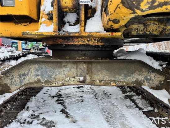 Komatsu PC60-7 crawler excavator with powertilt and 3 buck PC60-7 crawler excavator with powertilt and 3 buck 1994 2 Crawl...