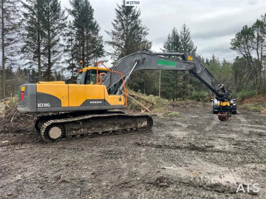 Volvo ec210cl excavator w/ rototilt, sanding bucket and ec210cl excavator w/ rototilt, sanding bucket and 2010 2 Crawler E...