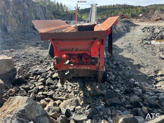 Sandvik UJ440i crusher w/ side conveyor and magnet UJ440i crusher w/ side conveyor and magnet 2016 2 image 29