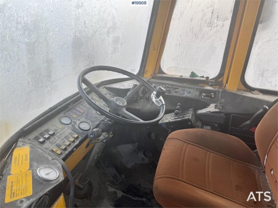 Volvo L90 Wheel Loader w/ Bucket L90 Wheel Loader w/ Bucket 1987 2 Wheel Loaders image 29